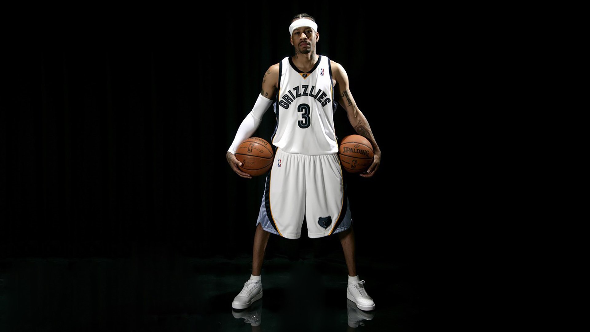 AYX GAMING-库里在训练中加强身体对抗备战季后赛，库里训练有多刻苦